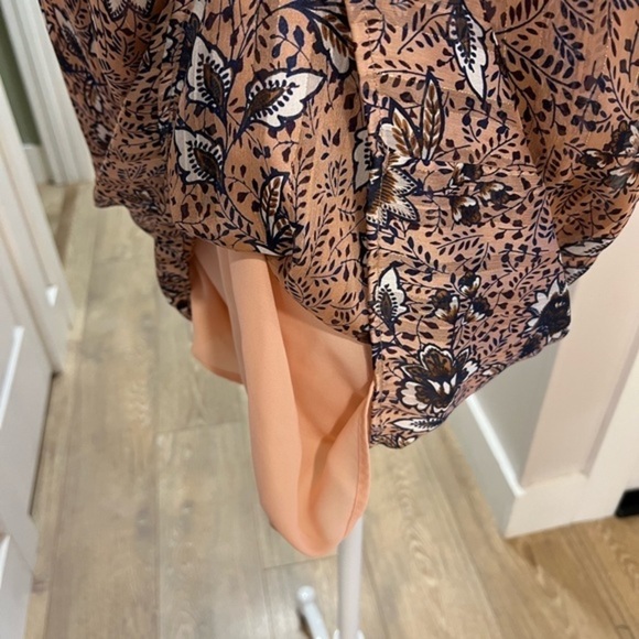 Lulu’s Peach and Brown Botanical Shift with Gold Thread Long Sleeve Dress - Picture 12 of 16